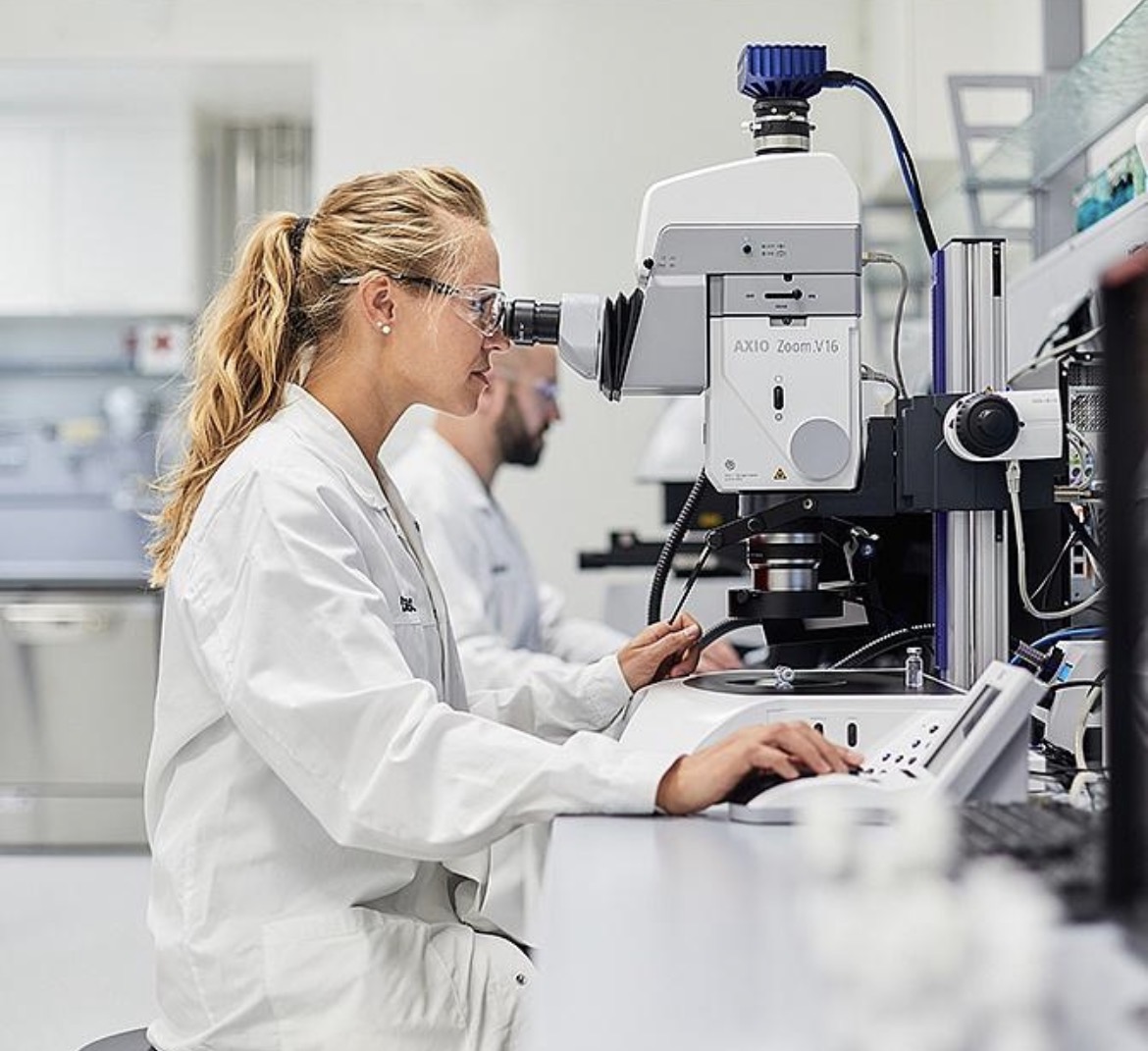 Investigación en laboratorio — Del laboratorio a una nueva era