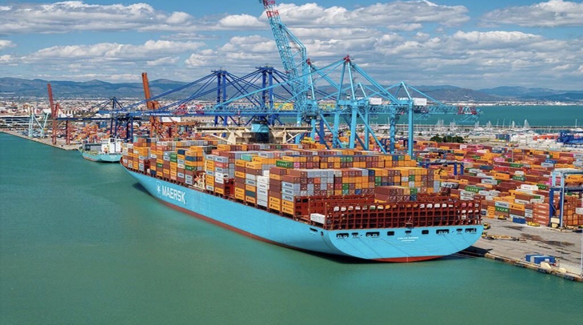 Buque portacontenedores Maersk — fotografía proporcionada para la portada