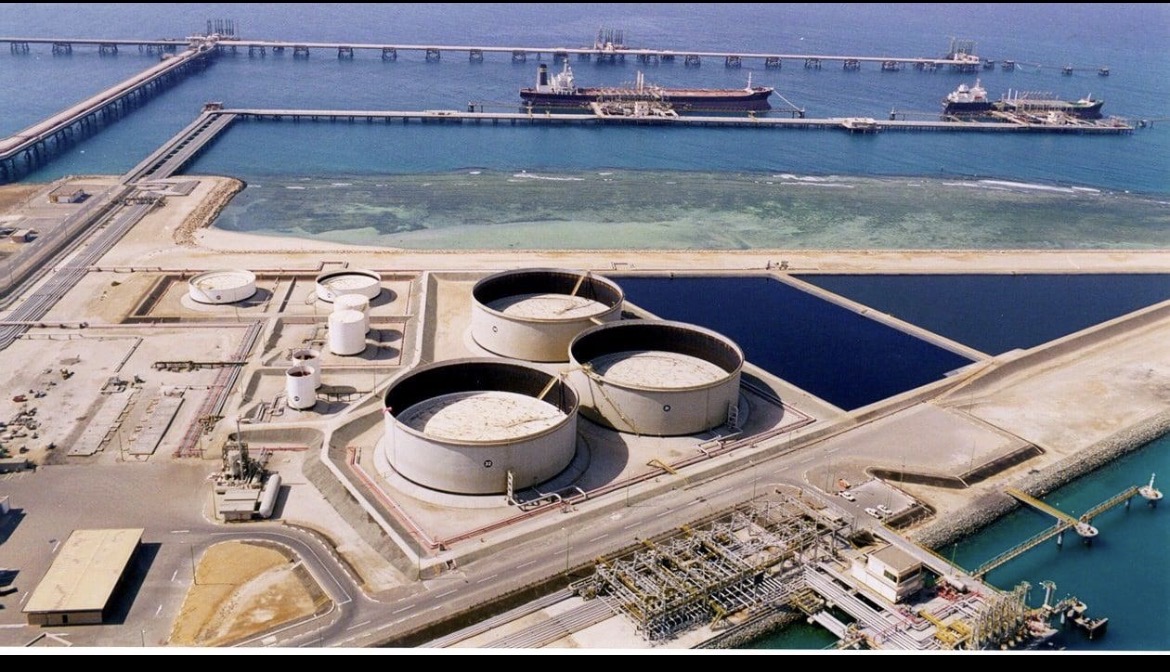 Terminal petrolera de Yanbu, en la costa saudí del Mar Rojo
